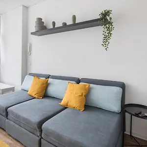 Spacious 2 Bedroom Deutschland